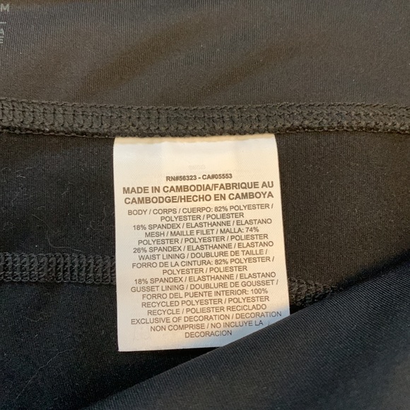 Nike Dry Fit Running Crops - Picture 5 of 6